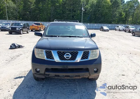 2006 Nissan Pathfinder Le z USA, uszkodzony, nr VIN 5N1AR18U06C605128